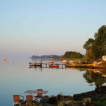 Apartment Haus Besch - Kleine Kapitänskajüte Alt Reddevitz