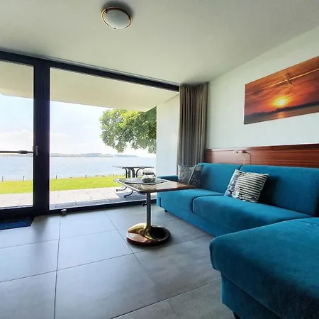 Haus Besch - Kleine Kapitänskajüte Alt Reddevitz