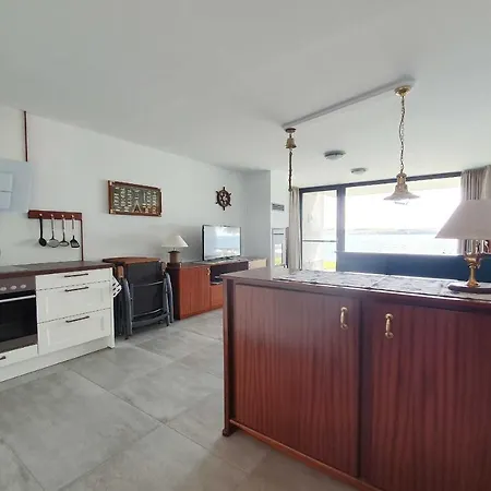 Haus Besch - Kleine Kapitänskajüte Apartment Alt Reddevitz